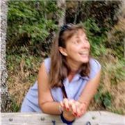 Profesora de Primaria lengua, matemáticas, sociales y naturales. También secundaria